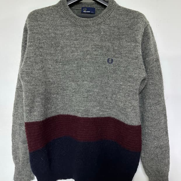 프레드페리 그레이 컬러 블록 니트