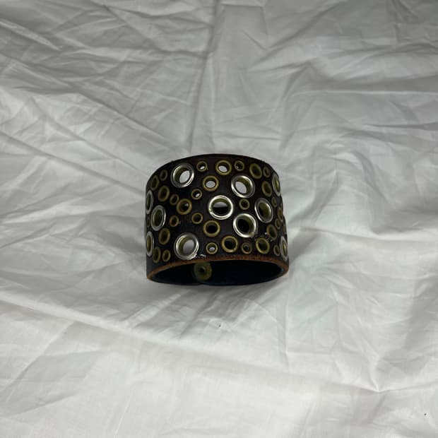 히스테릭글래머 x 발타자 스터드 레더 커프 브레이슬릿