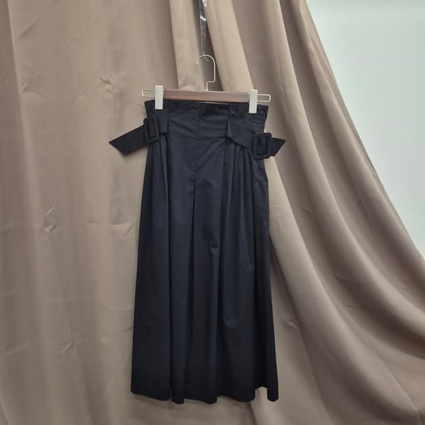 자라 벨티드 미디 스커트 XS