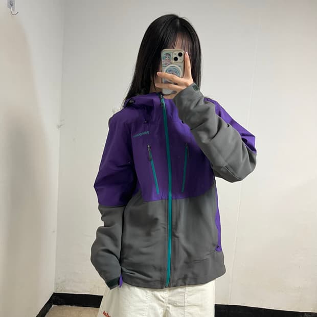 Patagonia Purple Windbreaker
