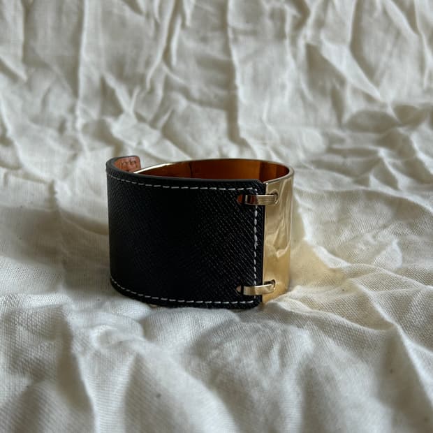 레더 배색 뱅글