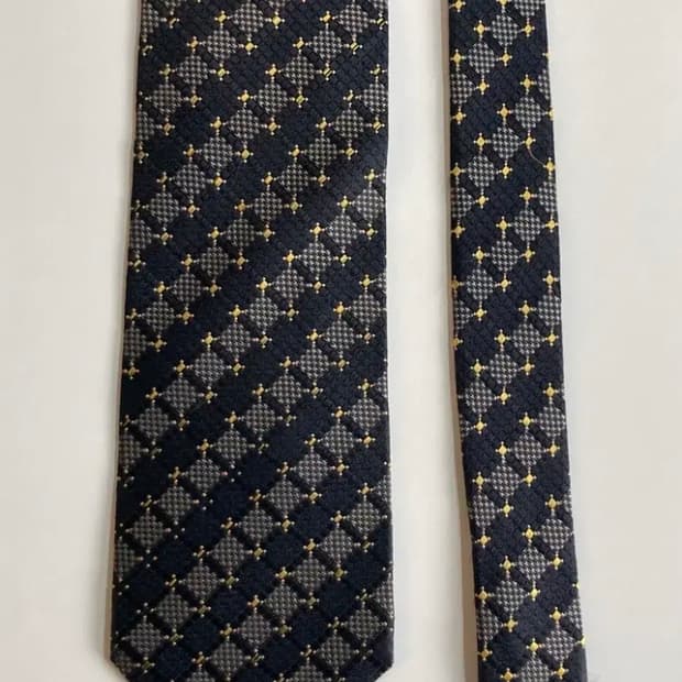 알프레도베르사체 넥타이