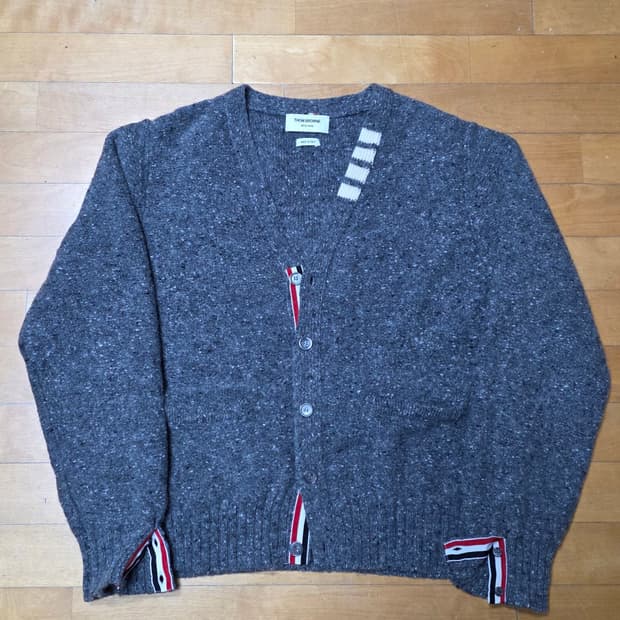 [4,새상품급]톰브라운 리버스 사선 가디건
