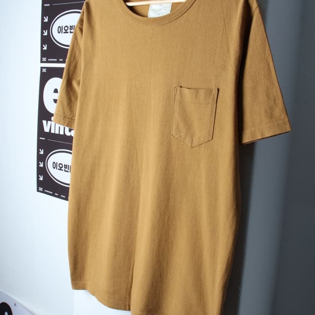 (L-XL) 모노플로우 반팔 티셔츠 포켓 브라운 아메카지-H32150