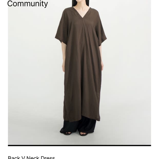 유노이아 Back V Neck Dress 브라운