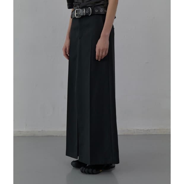 LCDC. TAILORED LONG SKIRT