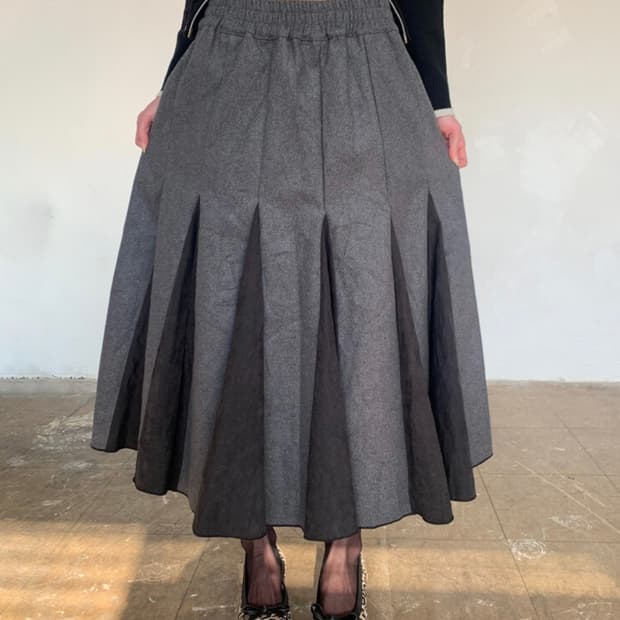 pleats skirt
