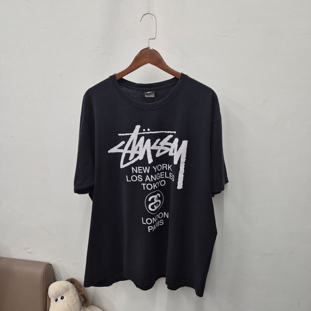 스투시 월드투어 반팔티 XL