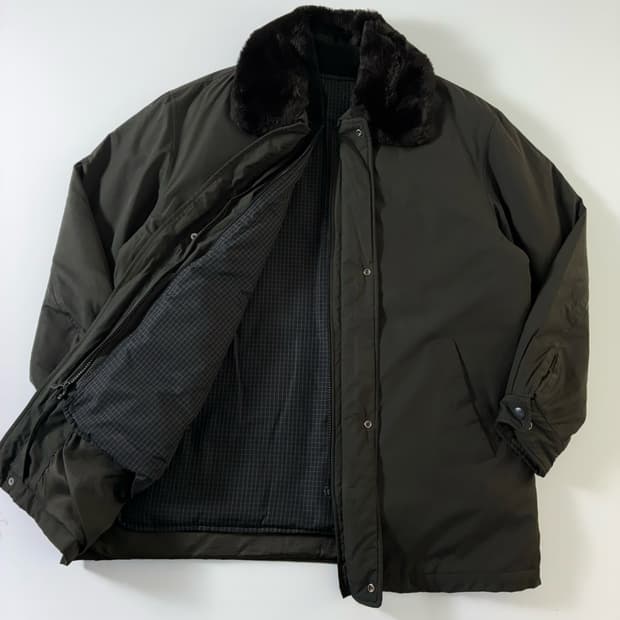 Yves Saint Laurent  입생로랑 카키 퍼카라 패디드 자켓 