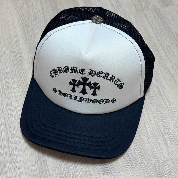 크롬하츠 킹타코 폼 메쉬 트러커햇 블랙 화이트