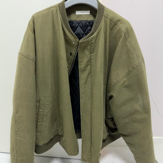 [os] 논노드 서퍼 다이 서지 봄버 자켓 카키