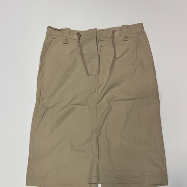 여성 한섬 시스템 미니멀 베이지 코튼 버튼 스커트