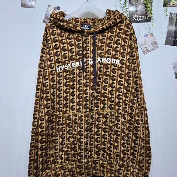 히스테릭 글래머 로고 패턴 후드티 모노그램