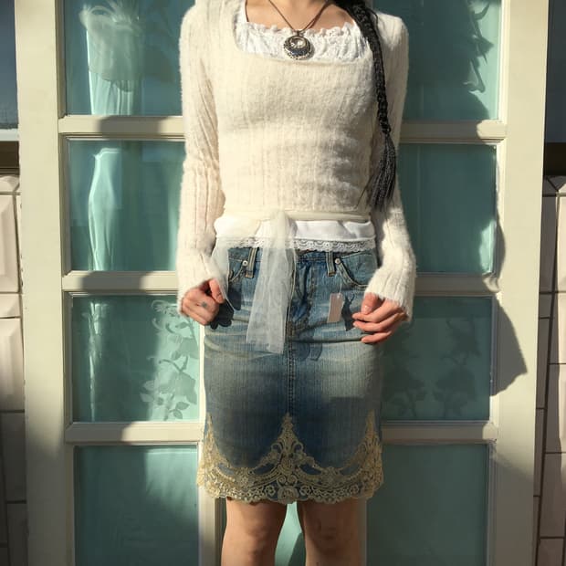 Tied point fluffy knit