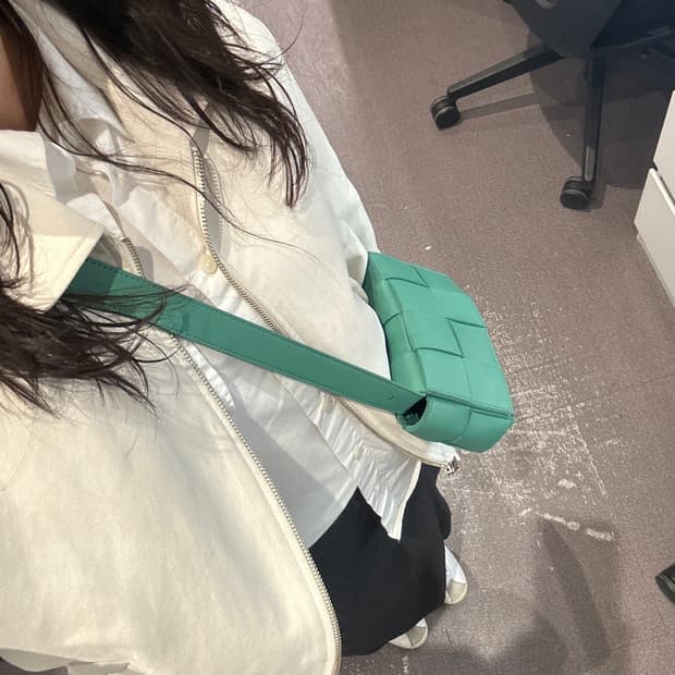 보테가베네타 카세트백
