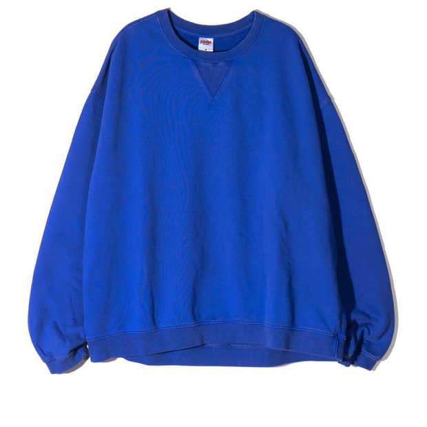 블랙아웃 스웻셔츠