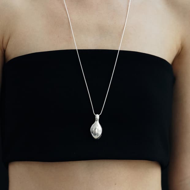 수리움 COLETTE NECKLACE