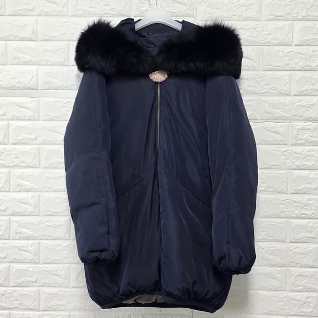 택포// 베네통 폭스퍼 다운 패딩 L