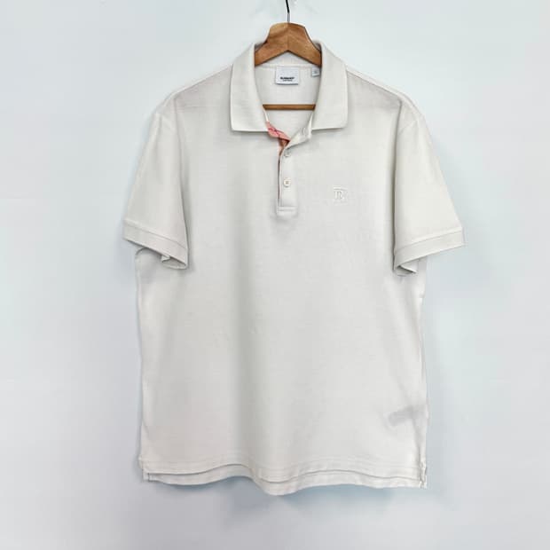 BURBERRY 버버리 화이트 TB로고자수 화이트 반팔 피케셔츠 XL