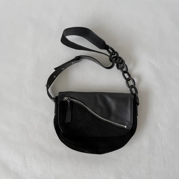 마땡킴(Matin Kim) 레더&스웨이드 숄더 크로스백