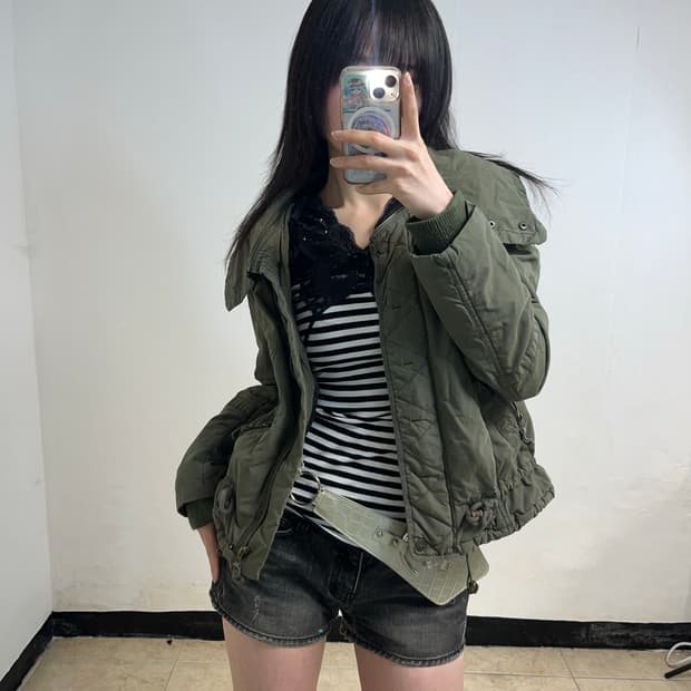 00‘s 카키 하이넥 자켓