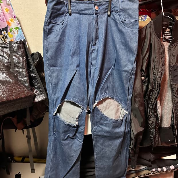 Telfar(텔파) 니 디스트리드 진