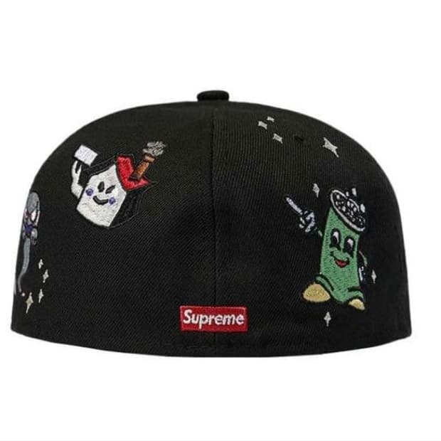 슈프림 캐릭터 S 로고 뉴에라 블랙