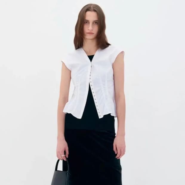 Low classic 캡슬리브 셔츠탑