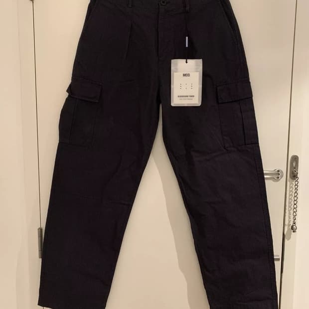 MCQ no.4 카고팬츠