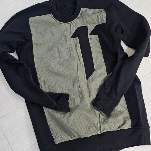 보리스 비잔 사베리 블럭 컷 맨투맨 스웻 셔츠