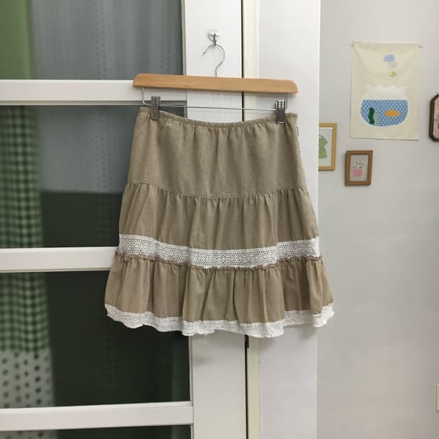 베이지 도트 미니 스커트