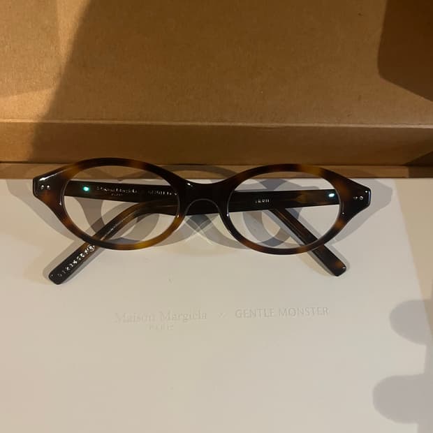 젠틀몬스터 마르지엘라 mm111