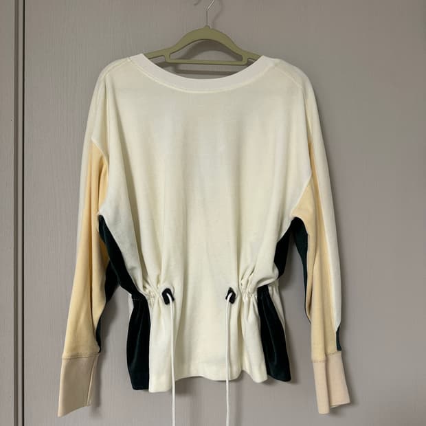 toga pulla 오픈백 상의