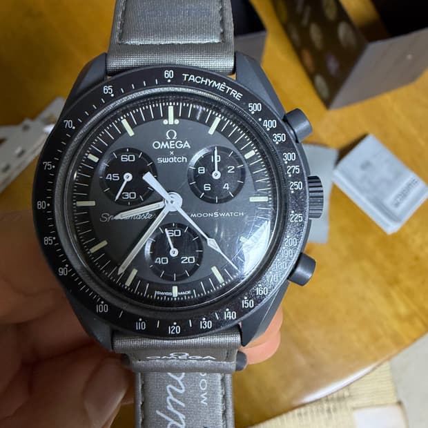 오메가 X 스와치 문스와치