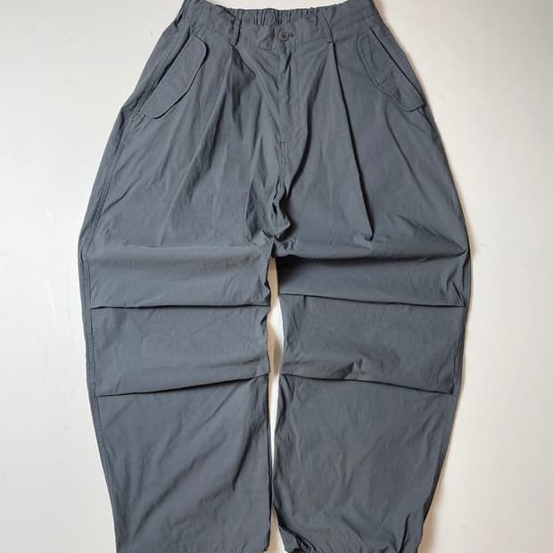 노운 Noun 원턱 파라슈트 멀티 팬츠 PN9544