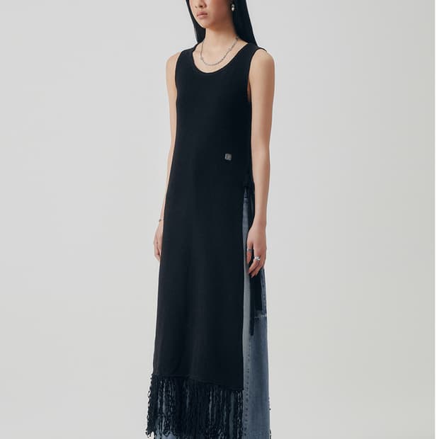 Fringe Flow Sleeveless One-piece [Black]
