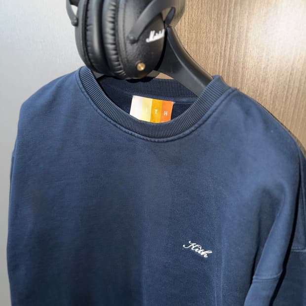 키스 [새상품급.정품] 반다나 (시세 90만) 맨투맨 자수 로고 L105