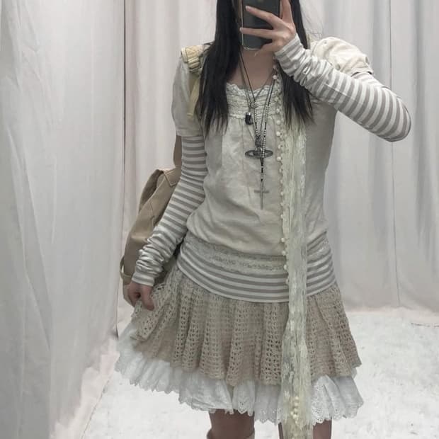 딸기 라떼모리 코디셋