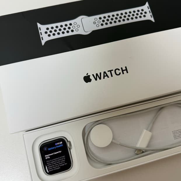 애플워치 se2+나이키 정품 스트랩