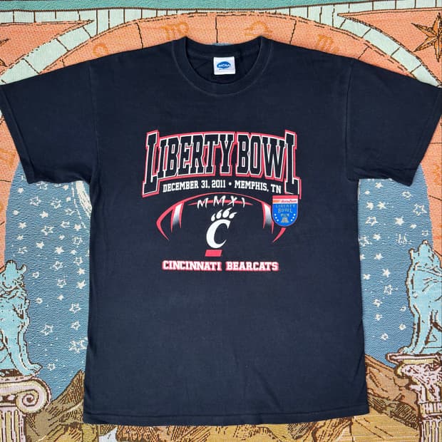 NCAA 리버티볼 2011 풋볼 티셔츠