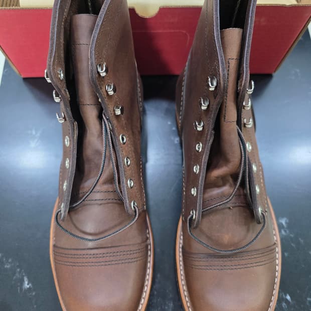 레드윙 8111 엠버하니스 270사이즈 새상품 판매