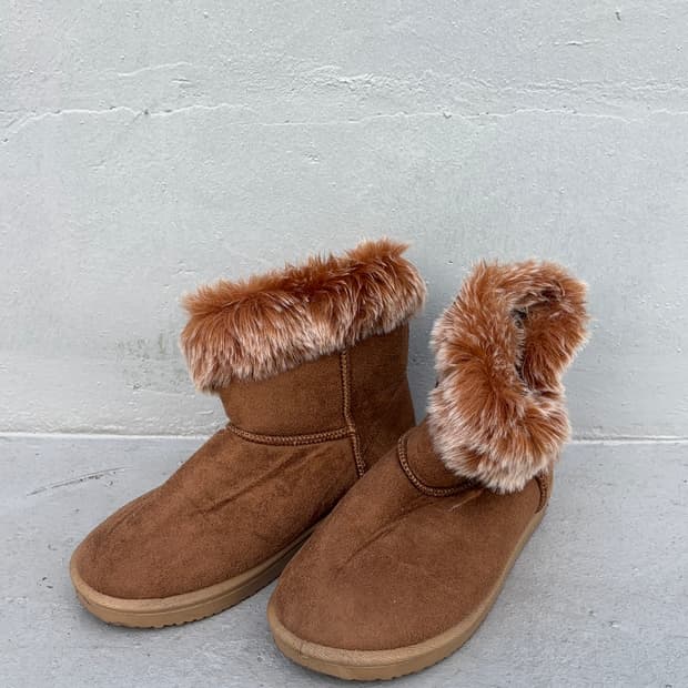 토글 포인트 카라멜 어그