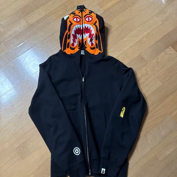 베이프 타이거 풀 집 후드 블랙