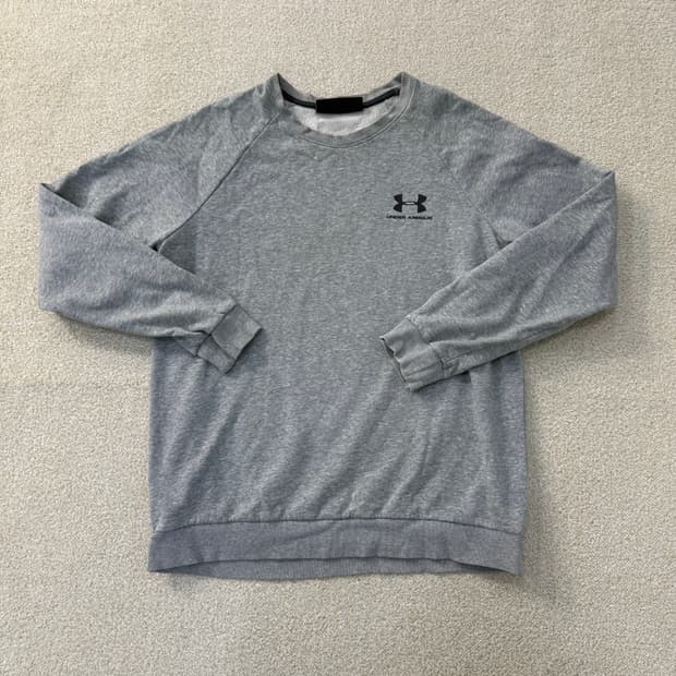 [L] 언더아머 스몰로고 기모 맨투맨 0115T1