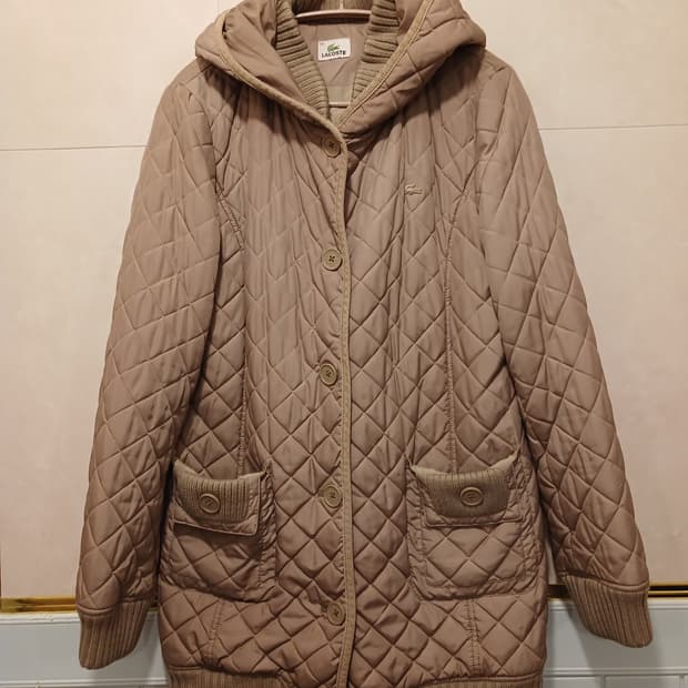 라코스테 정품 여성 퀼팅 패딩 40 (95) 사이즈