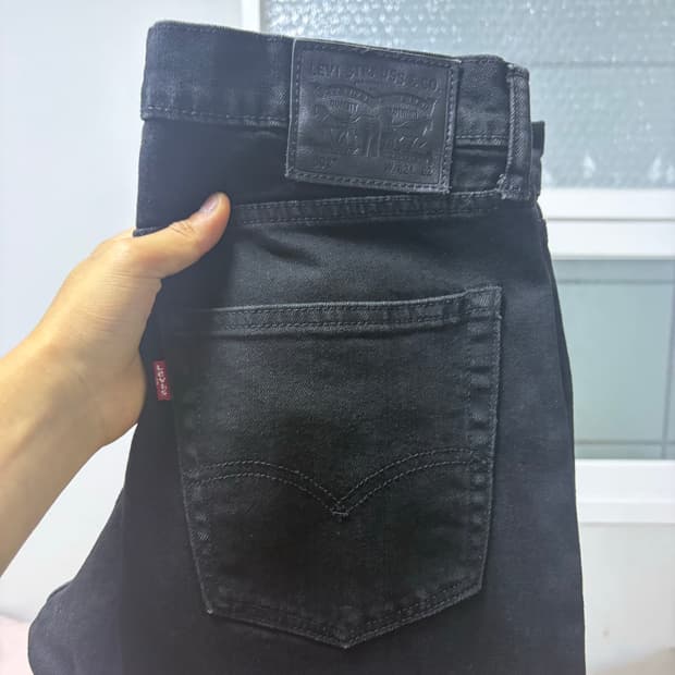 리바이스 502 흑청 데님팬츠