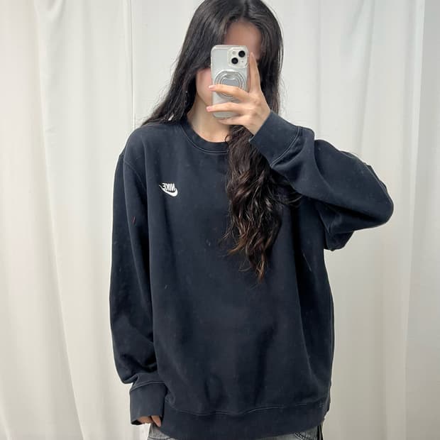 Nike black sweatshirt