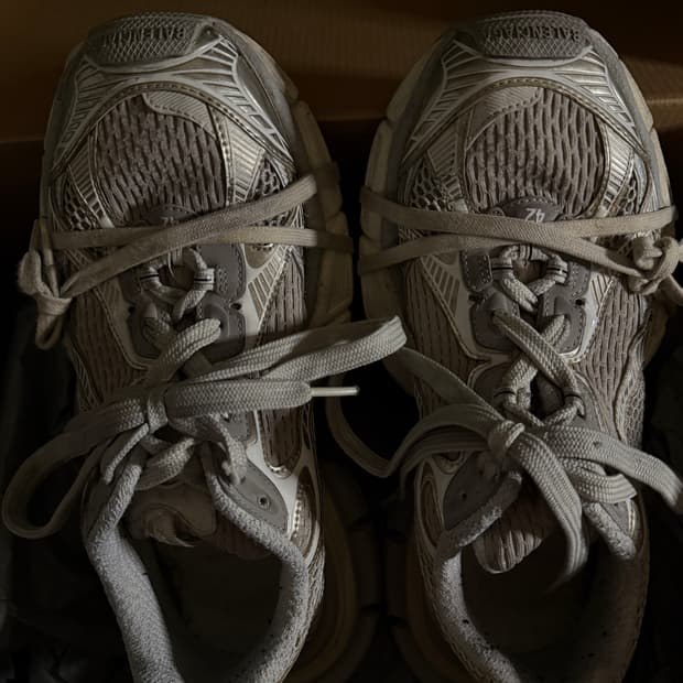 발렌시아가 3XL 라이트베이지 42