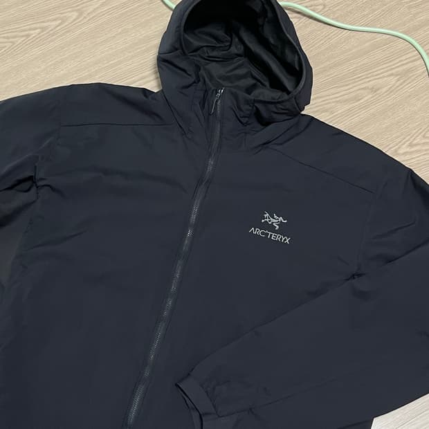 아크테릭스 아톰 후디