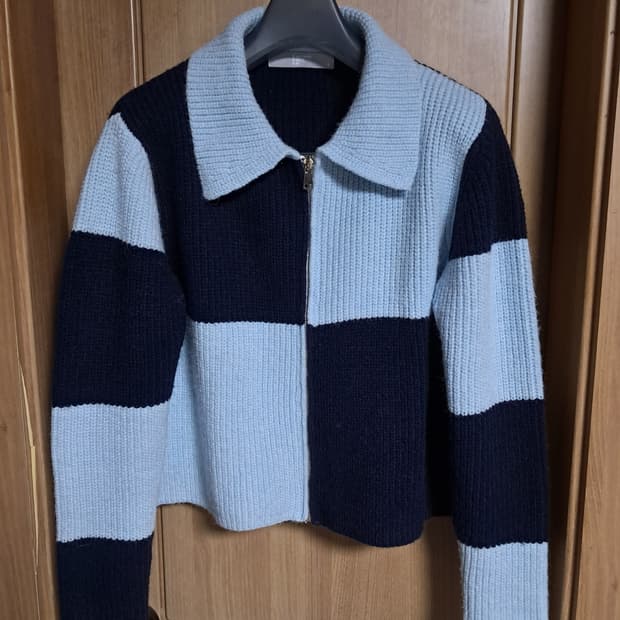 에잇세컨즈 크롭 자켓 F